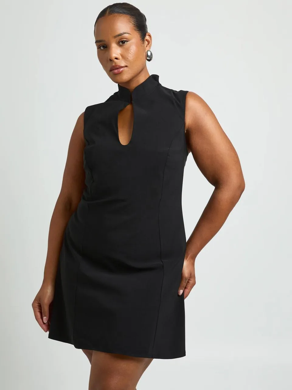 boohoo Dames Plus Hoogsluitende Mini-jurk Met Strikdetail En Keyhole zwart, foto 3