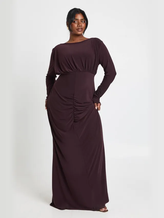 boohoo Dames Plus Slinky Gerimpelde Detail Maxi Jurk Chocoladebruin