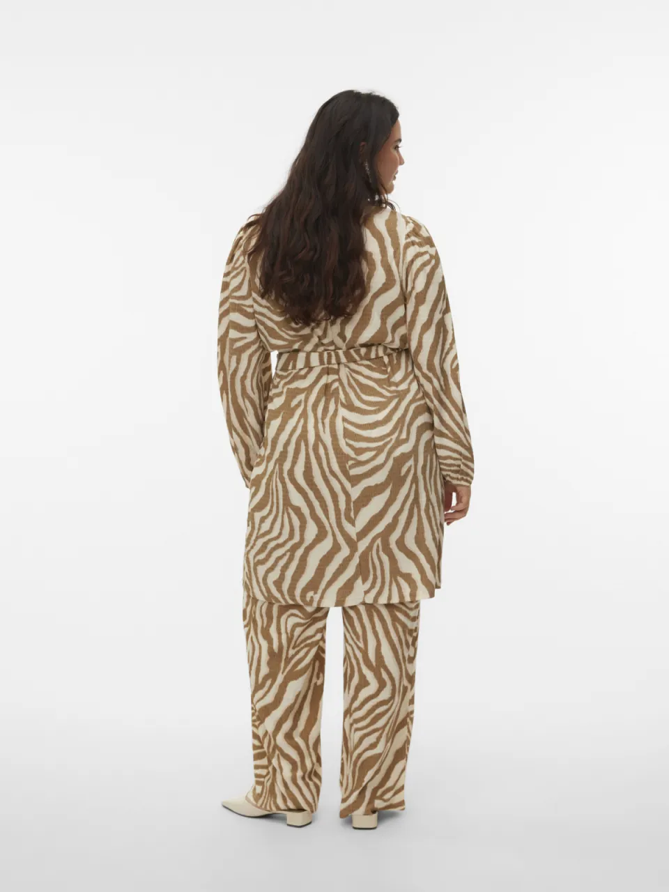 Vero Moda CURVE mini jurk bruin, foto 3