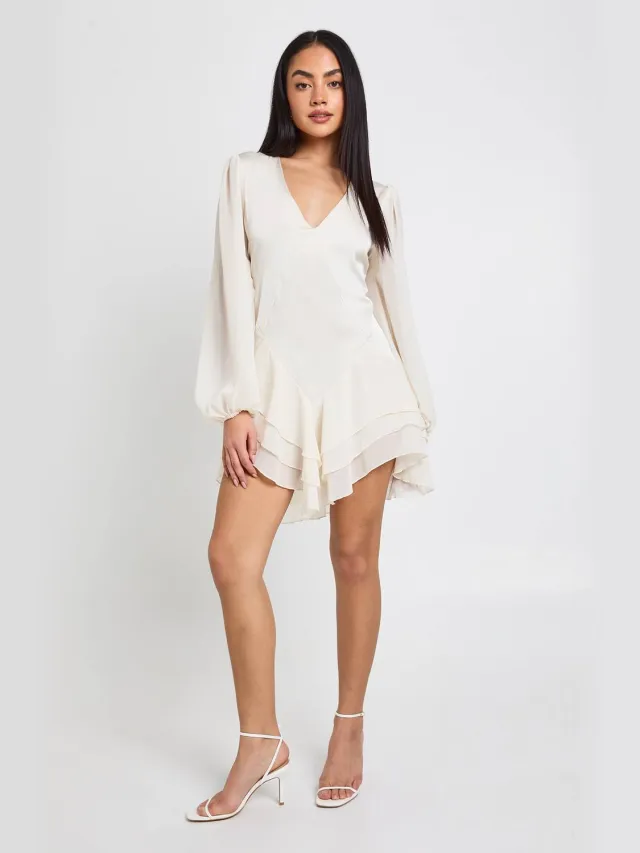 boohoo Dames Chiffon Mix Paneel Smock Jurk Ivoor