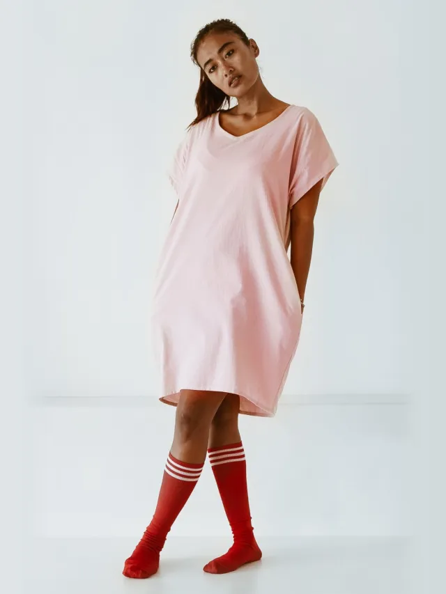 The Driftwood Tales dames vegan Jurk Oversized T-Shirt Roze Lichtroze