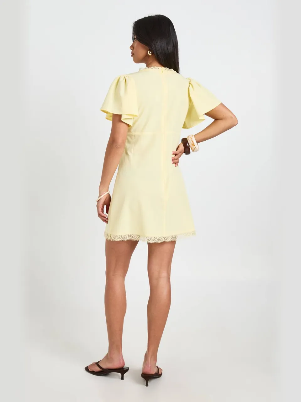 boohoo Dames Petite Mini Jurk Met Kantafwerking citroen, foto 2