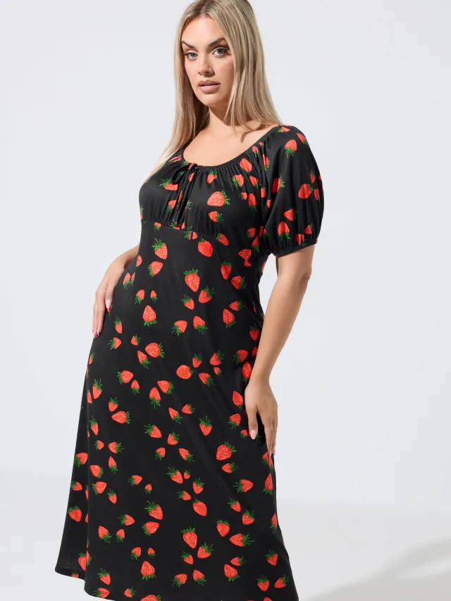 Limited Collection Zwarte Tea Dress Met Aardbeienprint Black