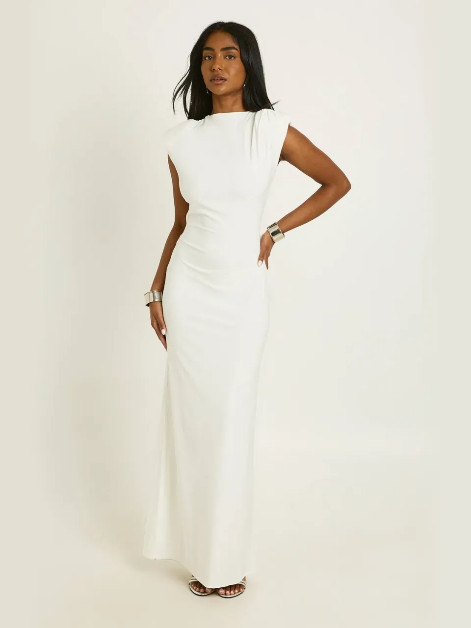 boohoo Dames Maxi Jurk Met Schoudervulling, Open Rug En Verlaagde Taille ivoor, foto 2