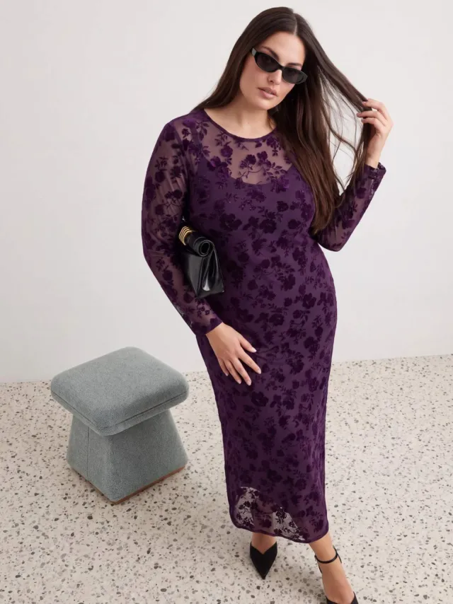 Trendyol Curve Dames Paars Bloemen Maxi Lang Casual A-lijn Grote maten Jurk