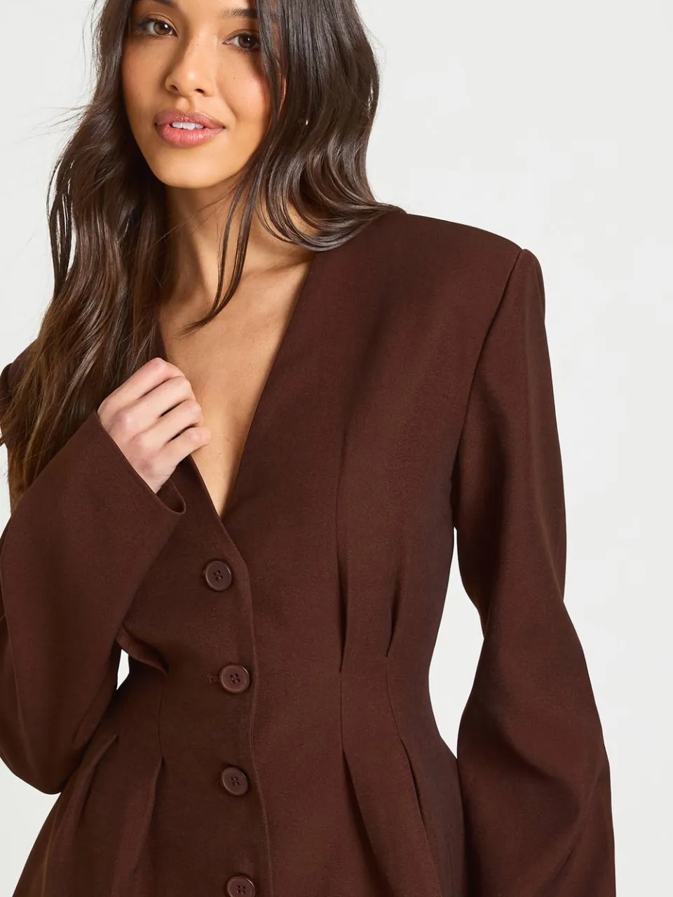 boohoo Dames Lange Mouwen Kraagloze Getailleerde Mini Jurk chocoladebruin, foto 4