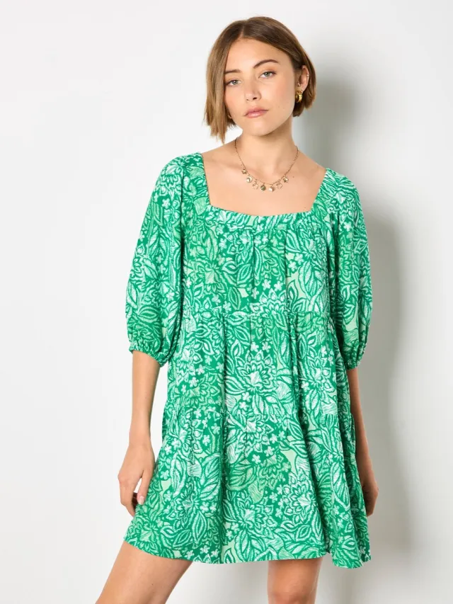 Apricot Mini-jurk met bloemenprint en gelaagde rok Groen