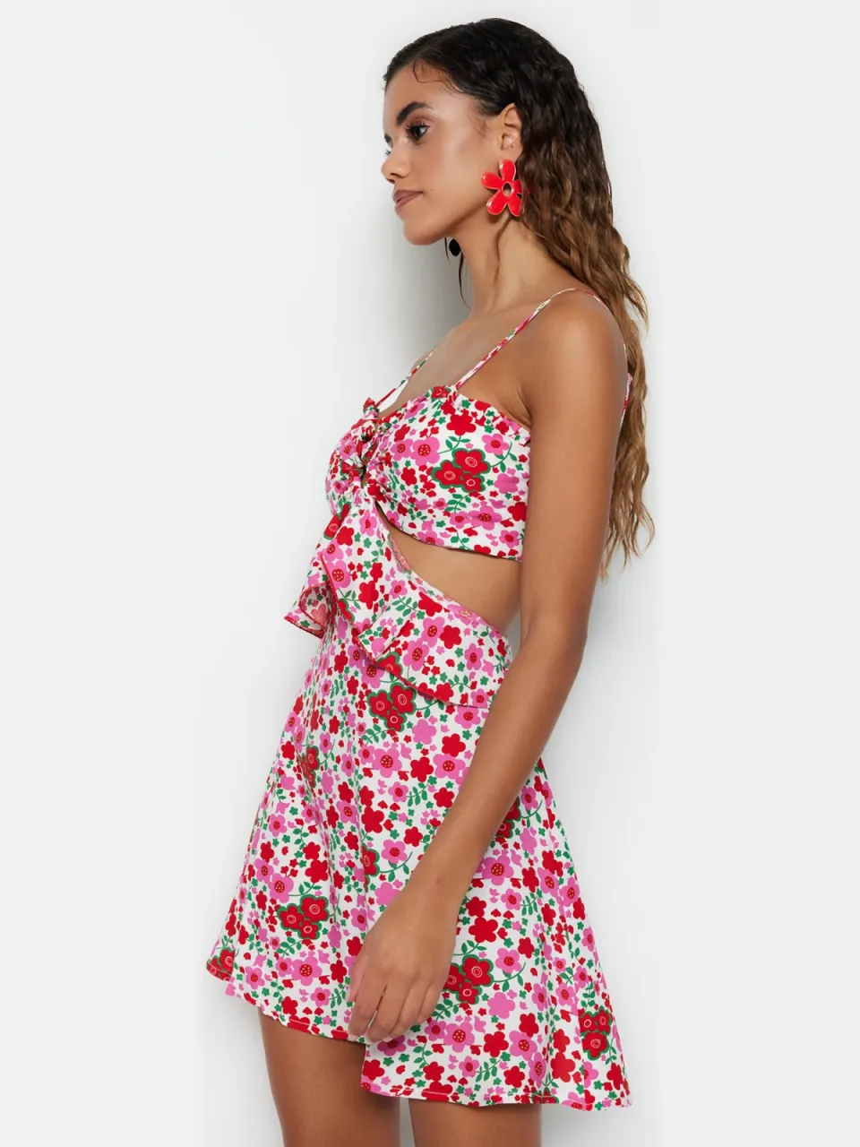 Trendyol TRENDYOLMİLLA Dames Meerkleurig Bloemen Kort / Mini Mouwloos Strandkleding Skater Strandjurken veelkleurig, foto 2