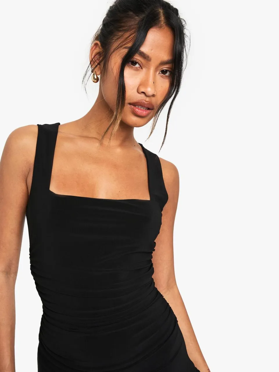 boohoo Dames Slinky square hals geraffeld detail geplooide mini-jurk zwart, foto 3