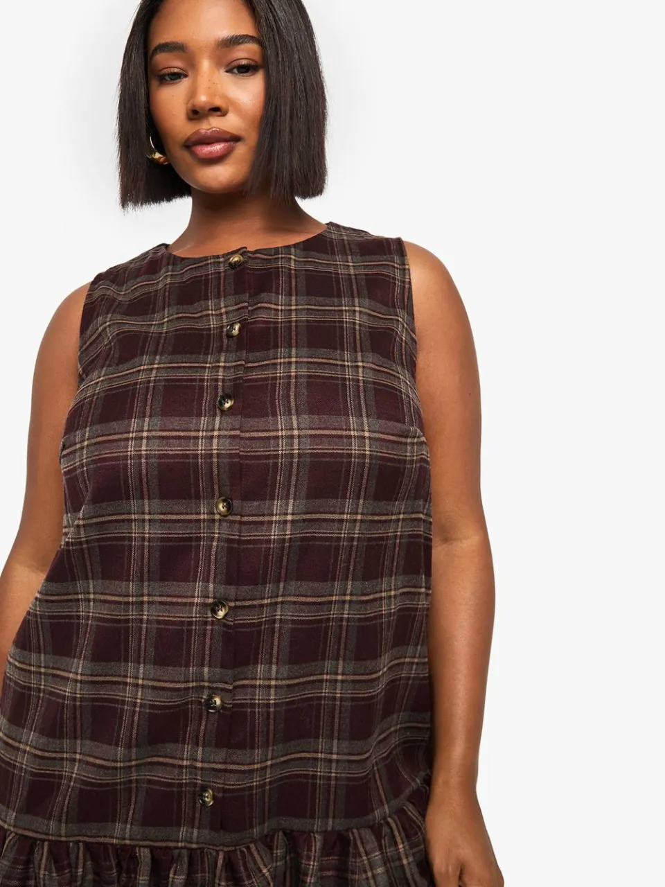 boohoo Dames Plus geruite button-down met verlaagde zoom en smocking bruin, foto 3