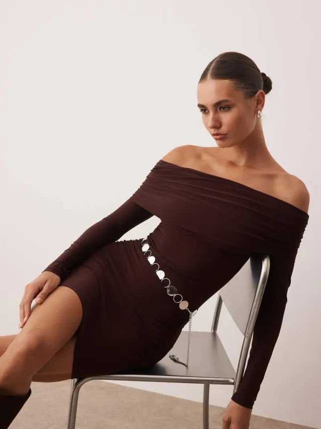 Trendyol TRENDYOLMİLLA Dames Bruin Effen Kort / Mini Lang Casual Bodycon Jurken