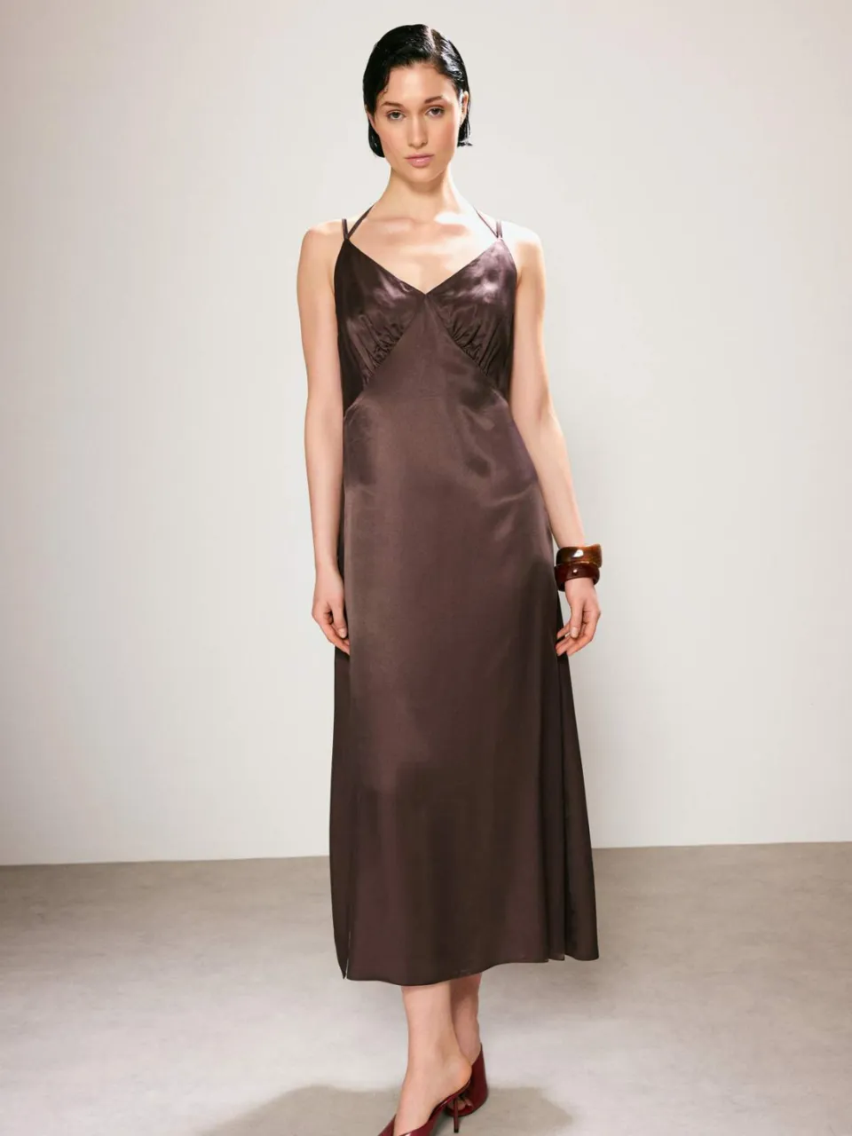 Trendyol TRENDYOLMİLLA Dames Bruin Effen Maxi Mouwloos Slipjurken