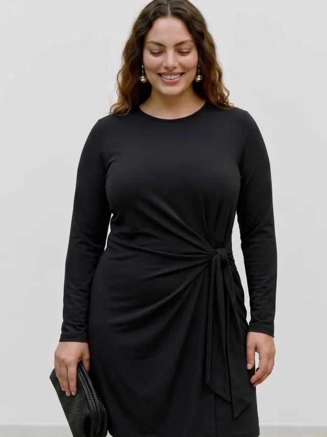 Vero Moda CURVE Plus Size avond wikkeljurk - zwart
