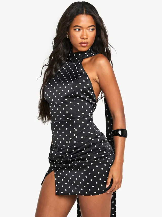 boohoo Dames Satijn Polka Dot High Neck Mini Dress Zwart