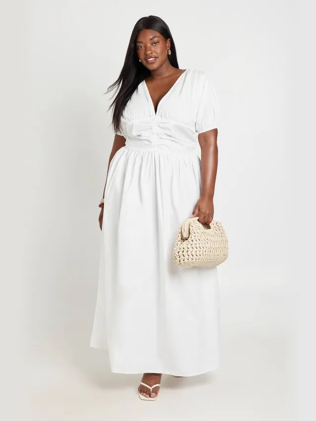 boohoo Dames Plus Maxi Jurk Met Geplooid Tailledetail Van Popeline Wit