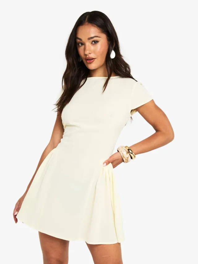 boohoo Dames Petite Mini-jurk met getextureerde, volumineuze rok Citroen