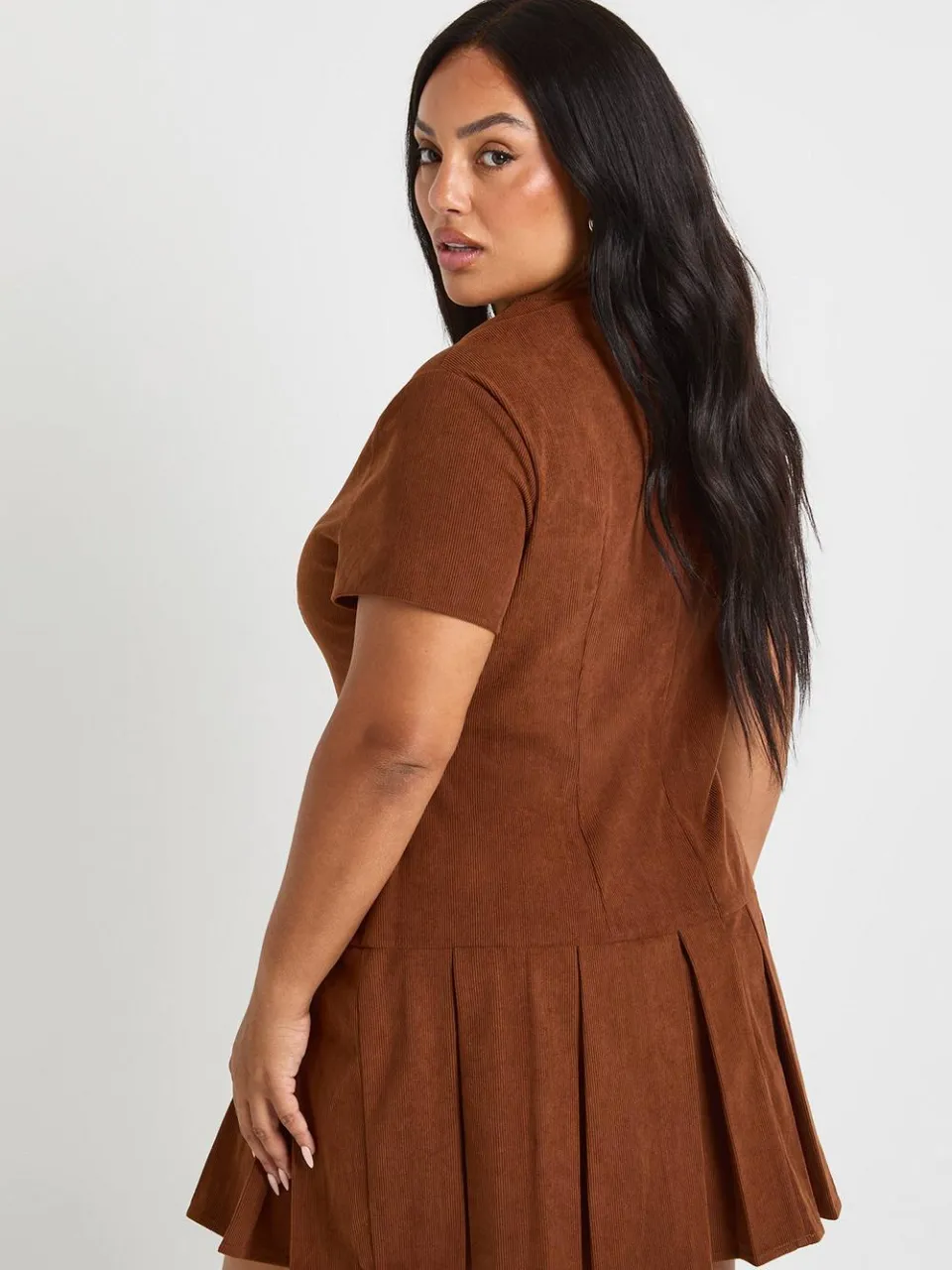 boohoo Dames Plus Cord geplooide zoom shiftjurk tan, foto 2
