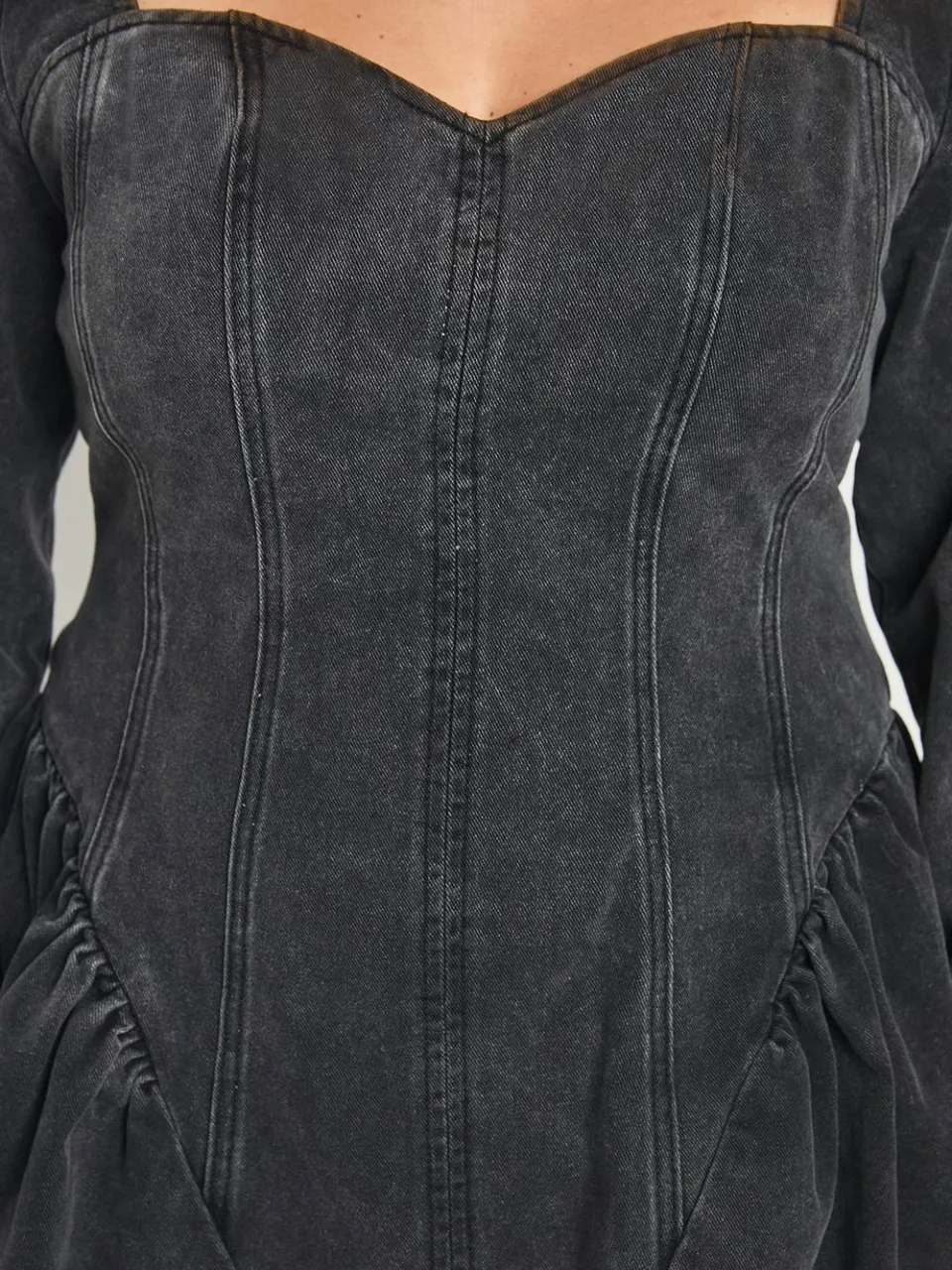 boohoo Dames Plus Denim Skater Jurk Met Naaddetail, foto 4