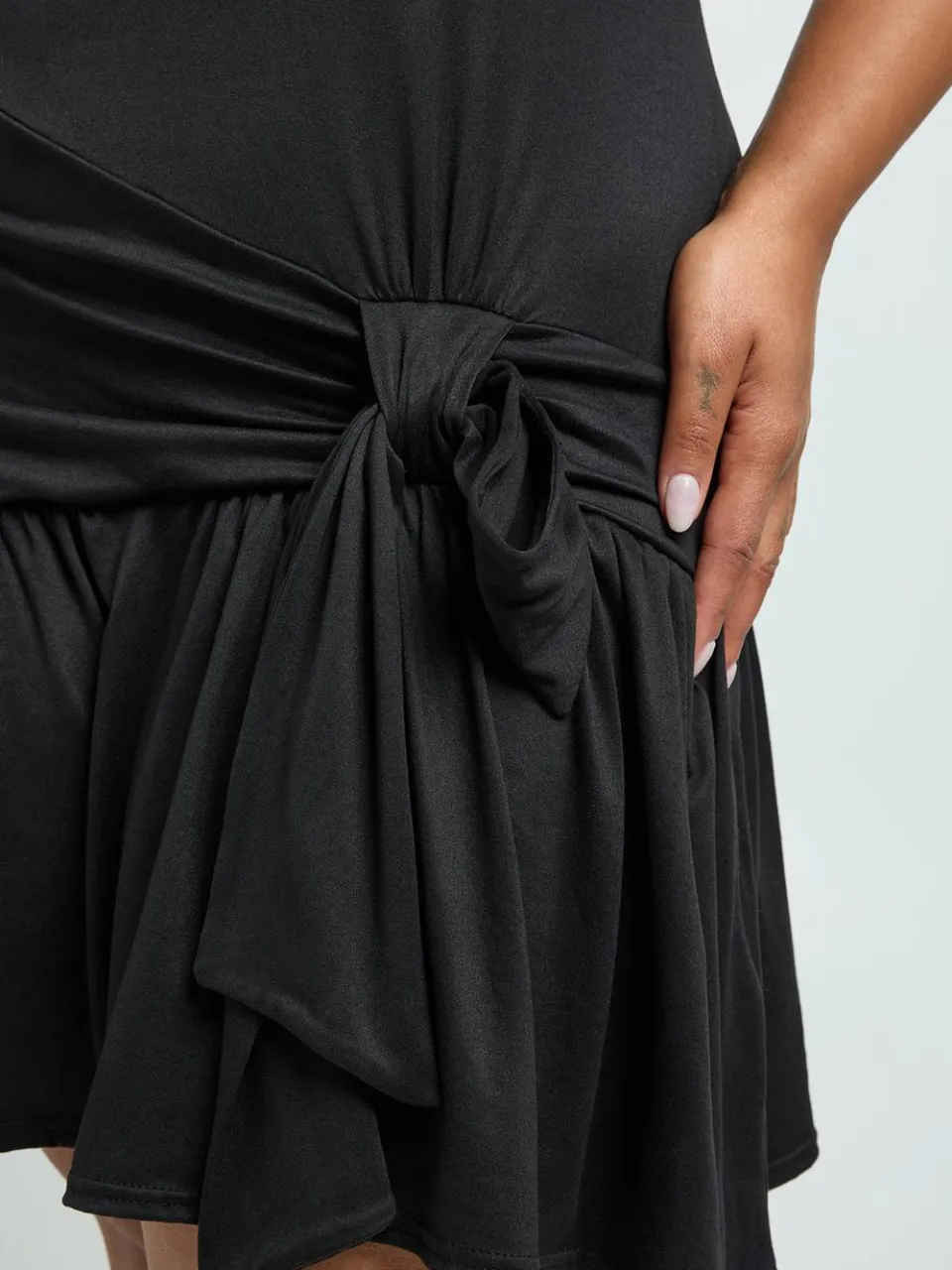 boohoo Dames Plus Drop Hem T-shirtjurk zwart, foto 4