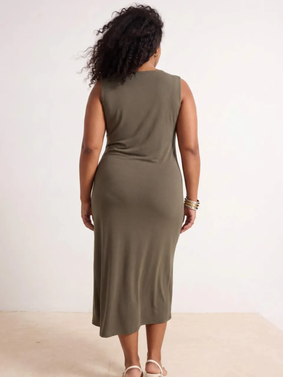 Trendyol Curve Dames Kaki Effen Maxi Mouwloos Recht Grote maten Jurk, foto 2