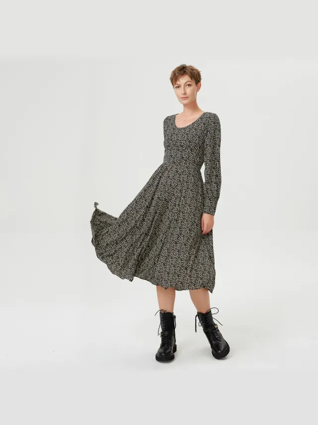 S&J Weekends Gevangen blouse -jurk met Liberty Print en duikende halslijn op de achterkant Zwart