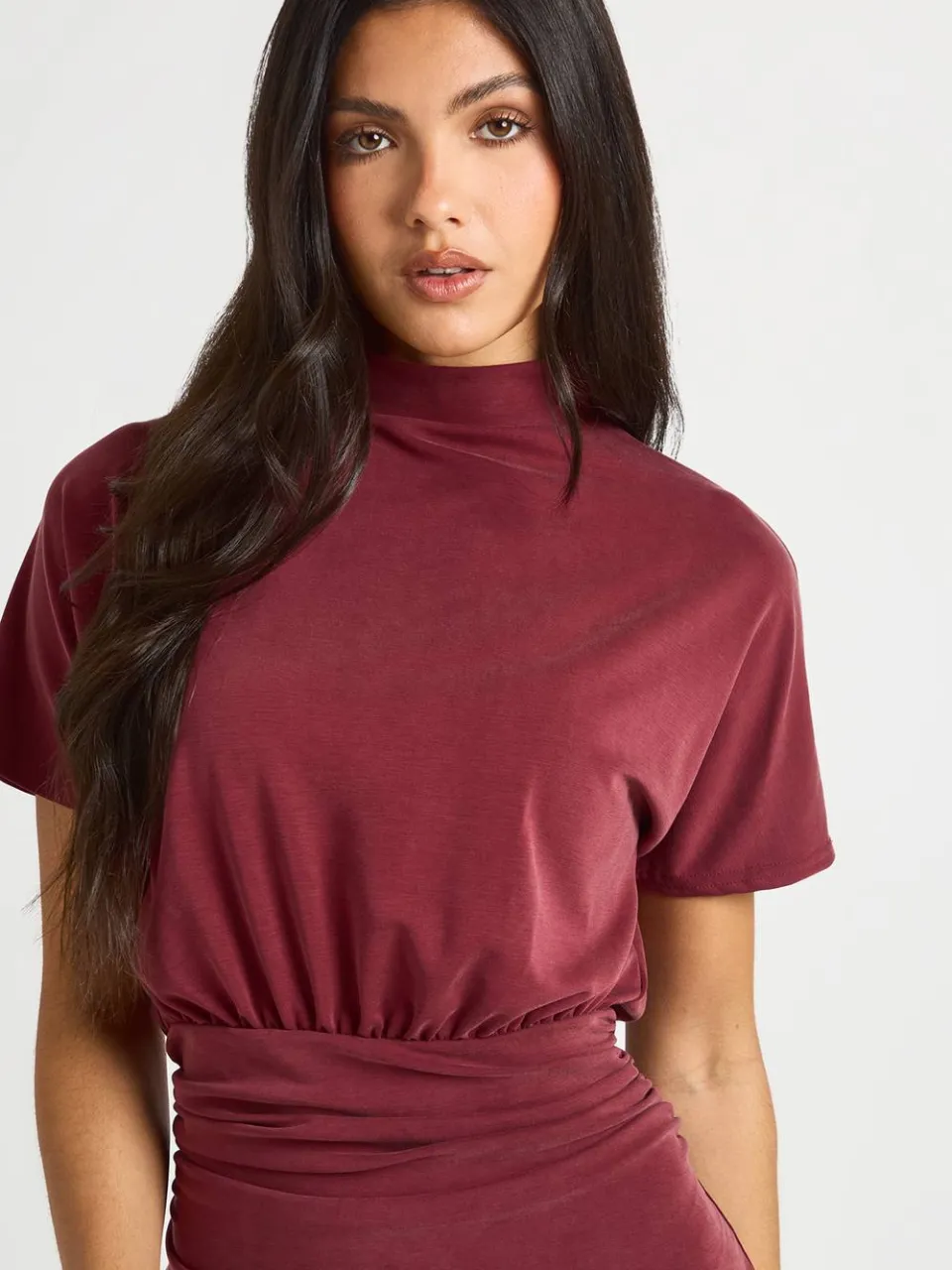 boohoo Dames Super Zachte Mini Jurk Met Hoge Hals En Gerimpelde Rok bessen, foto 4
