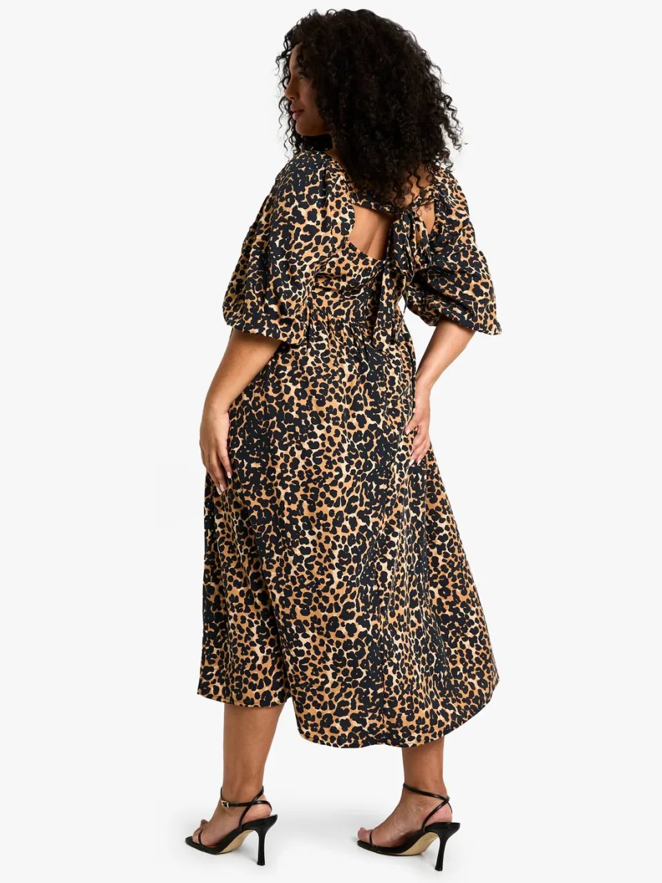 boohoo Dames PLUS Geweven Smock Jurk met Pofmouwen en Strik op de Rug luipaardprint, foto 2