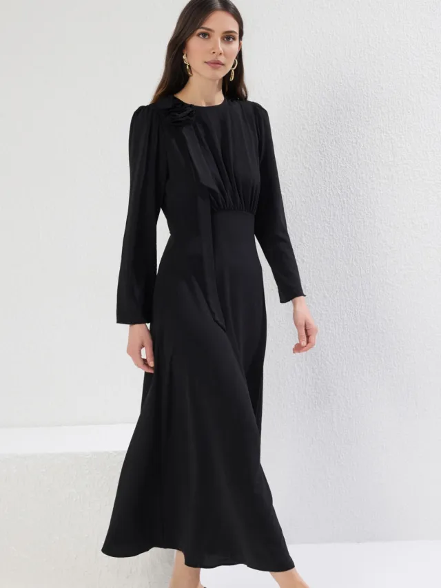 Trendyol Modest Dames Zwart Effen Maxi Lang Casual Zeemeermin Modest Jurken
