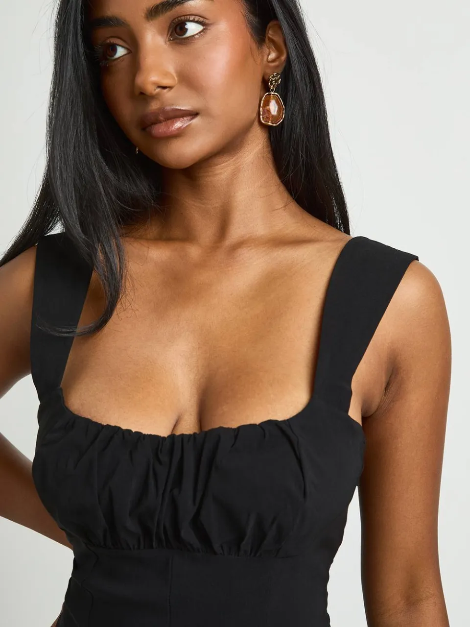 boohoo Dames Bengaline Skater Jurk Met Gerimpelde Buste En Bandjes zwart, foto 4
