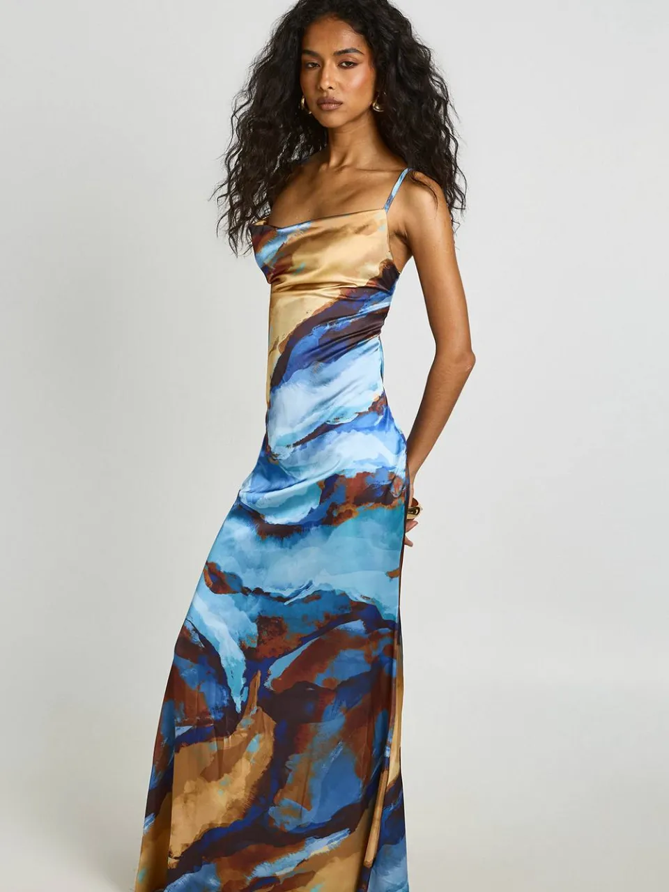boohoo Dames Tonale Abstracte Print Cowl Neck Satijnen Maxi Jurk blauw, foto 3