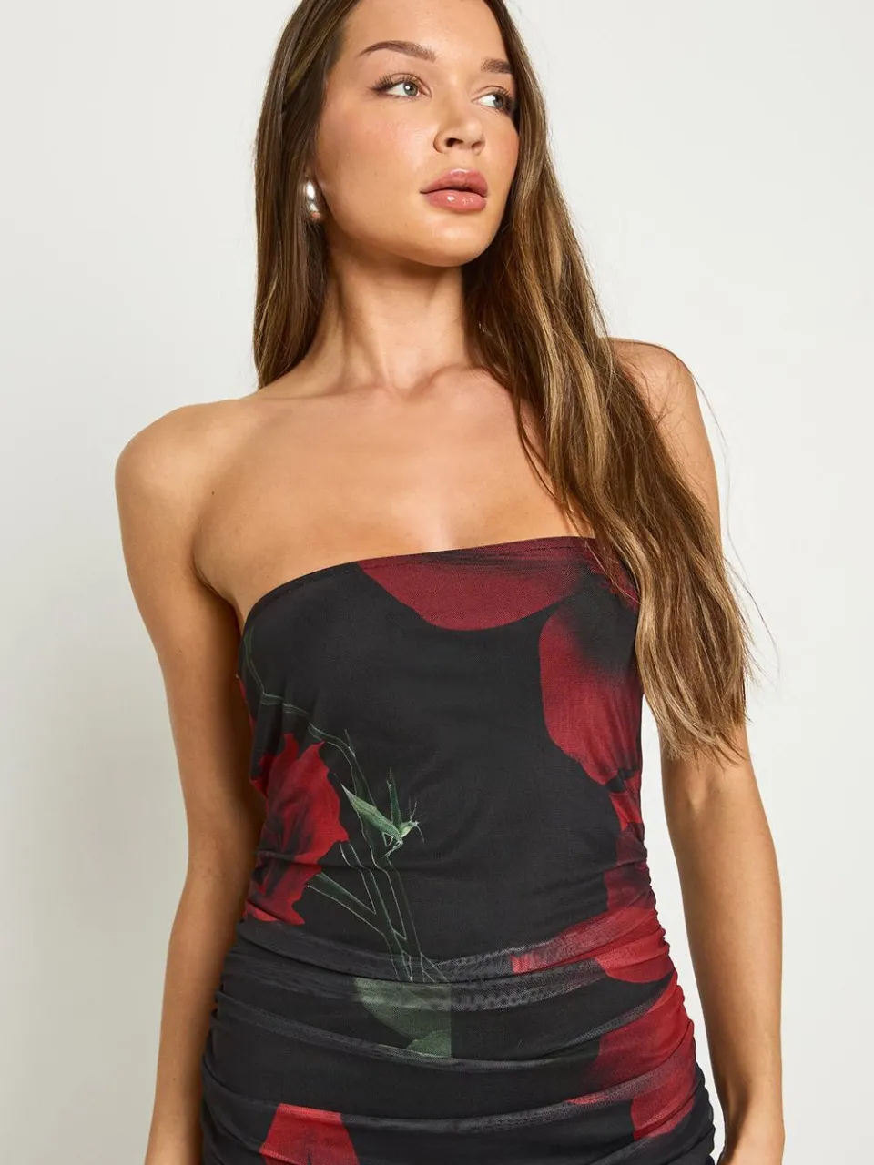 boohoo Dames Mesh Bloemenprint Bandeau Maxi Jurk natural black, foto 4