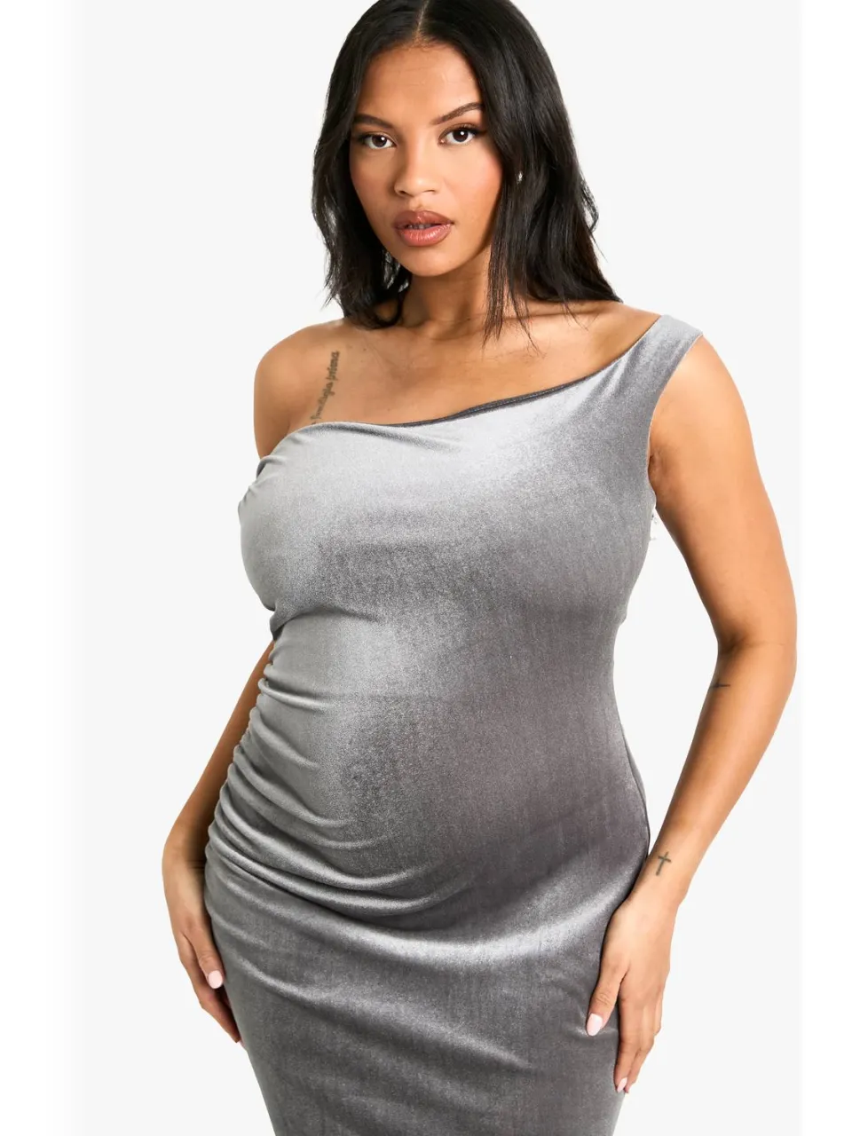 boohoo Dames Plus Velvet Asymmetrische Gerafelde Maxi Jurk zilvergrijs, foto 2
