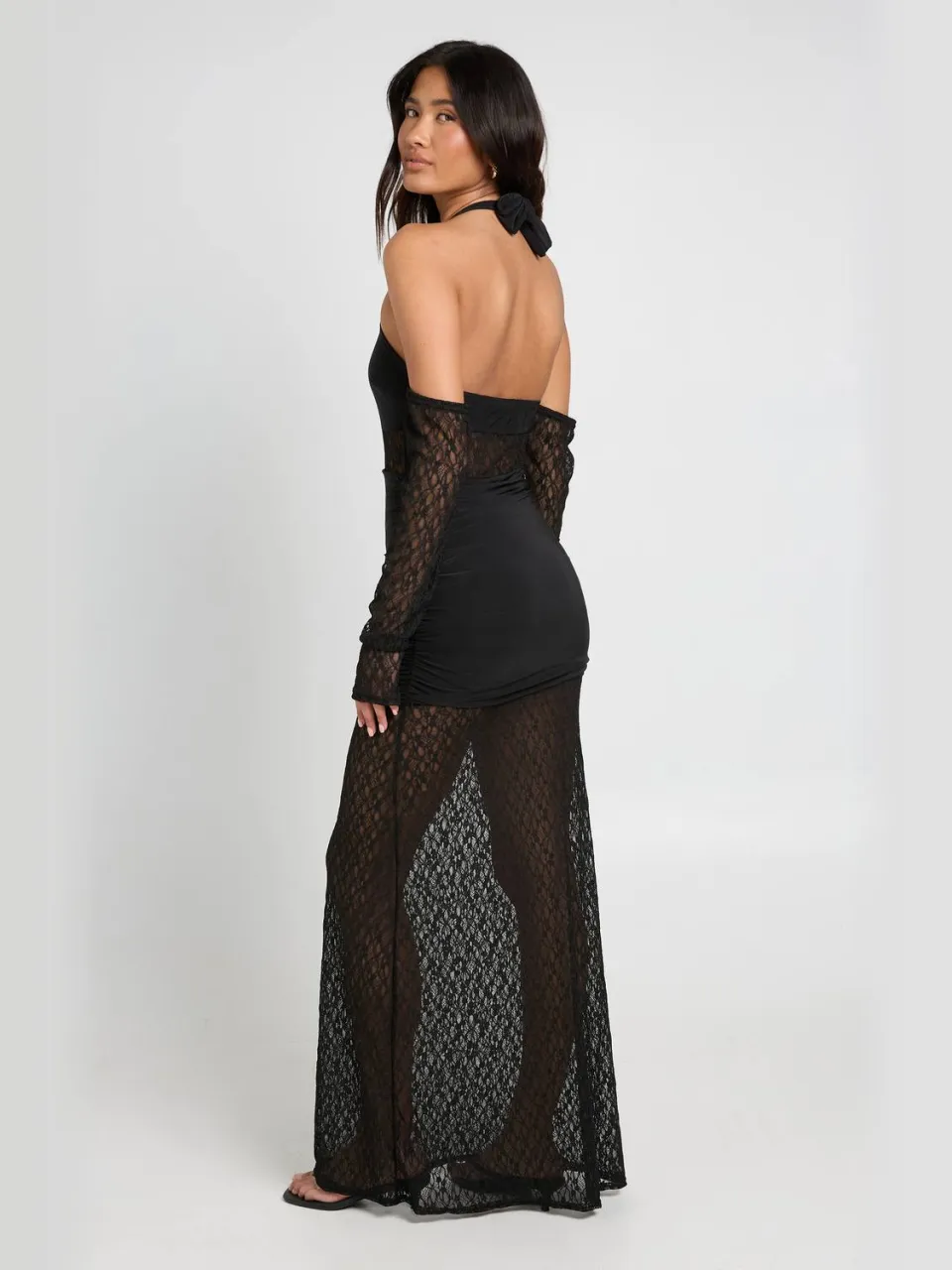 boohoo Dames Slinky Maxi-jurk Met Gekruiste Halternek En Kanten Zoom zwart, foto 2