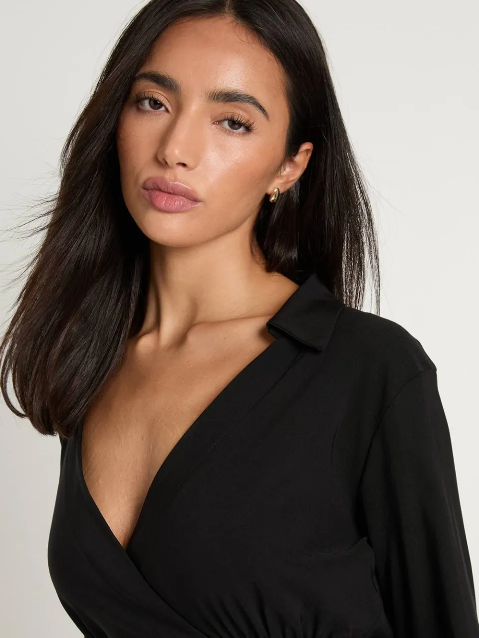 boohoo Dames Bengaline Wikkel Jurk Met Gerimpelde Taille zwart, foto 4
