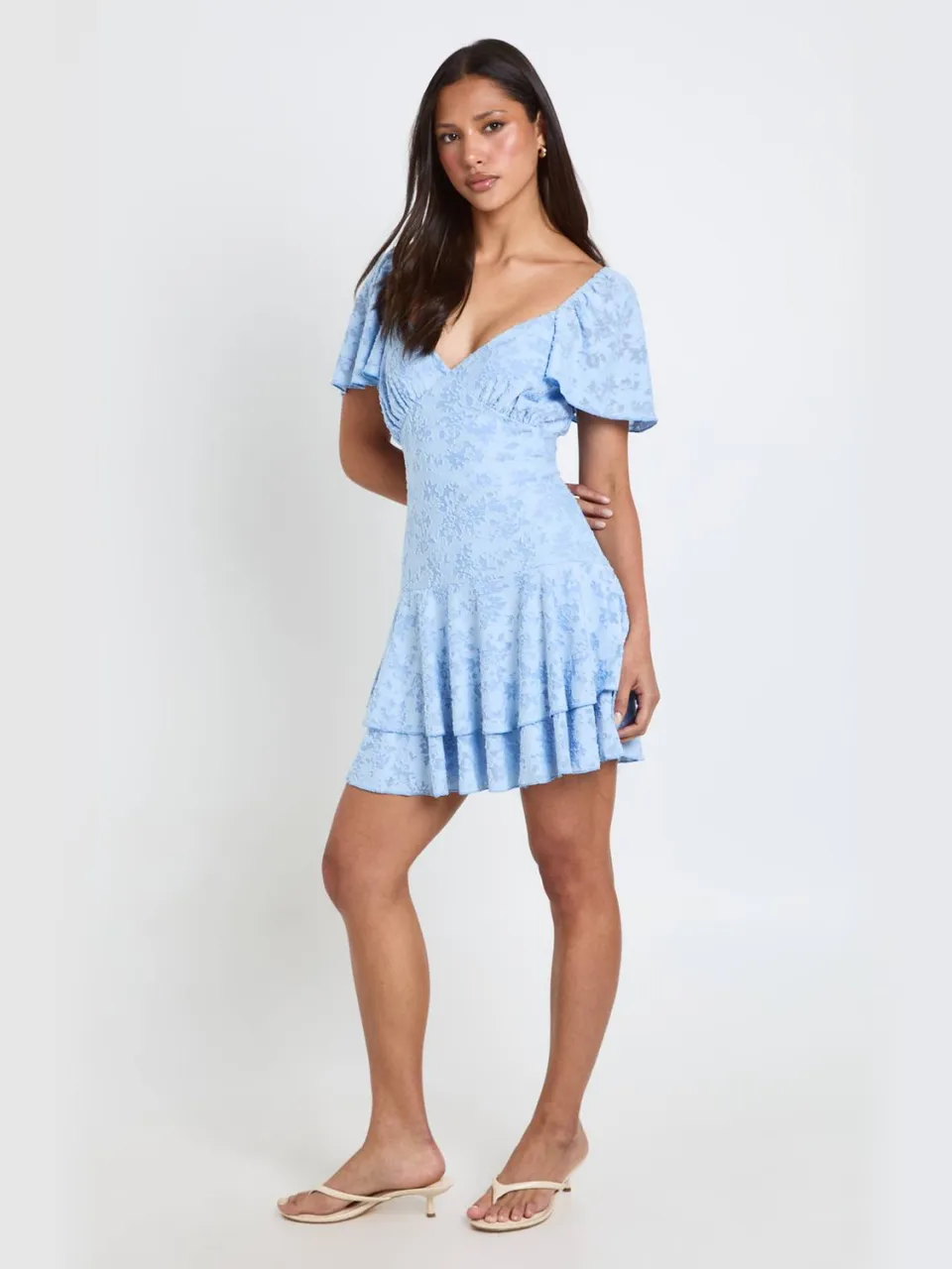 boohoo Dames Burnout Bloemen Melkmeid Ruches Detail Jurk lichtblauw, foto 3