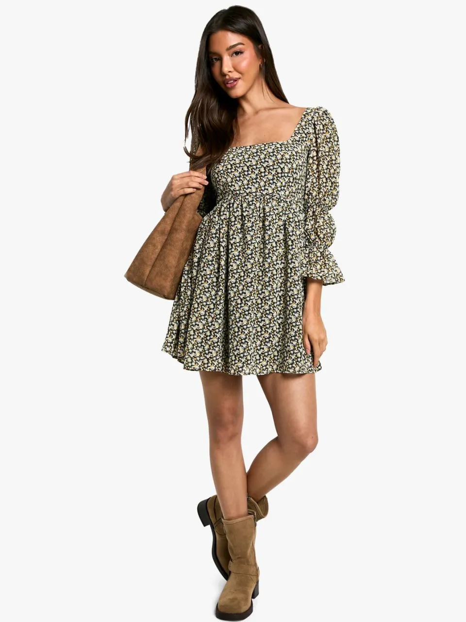 boohoo Dames Bloemen geplooide smock jurk met pofmouwen zwart, foto 3