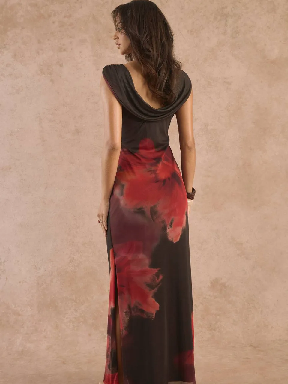 boohoo Dames Bloemenprint Mesh Maxi Jurk Met Brede Waterval Halslijn rood, foto 2