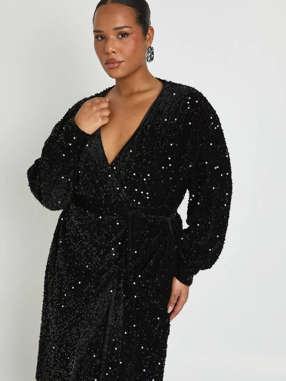 boohoo Dames Plus V-Hals Wikkel Jurk zwart, foto 3