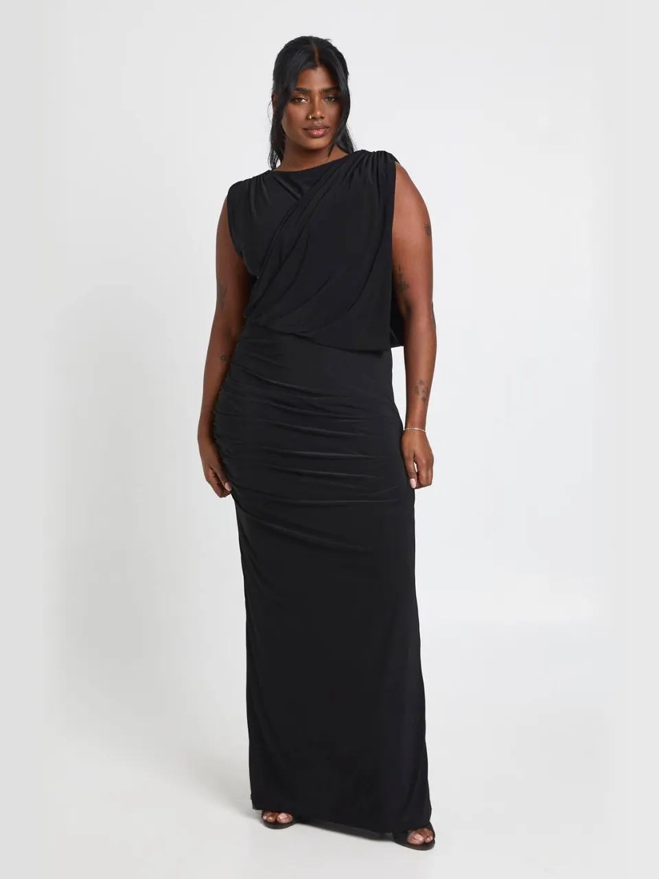 boohoo Dames Plus Draperende Voorkant Gerimpelde Maxi Jurk blackcurrant, foto 2