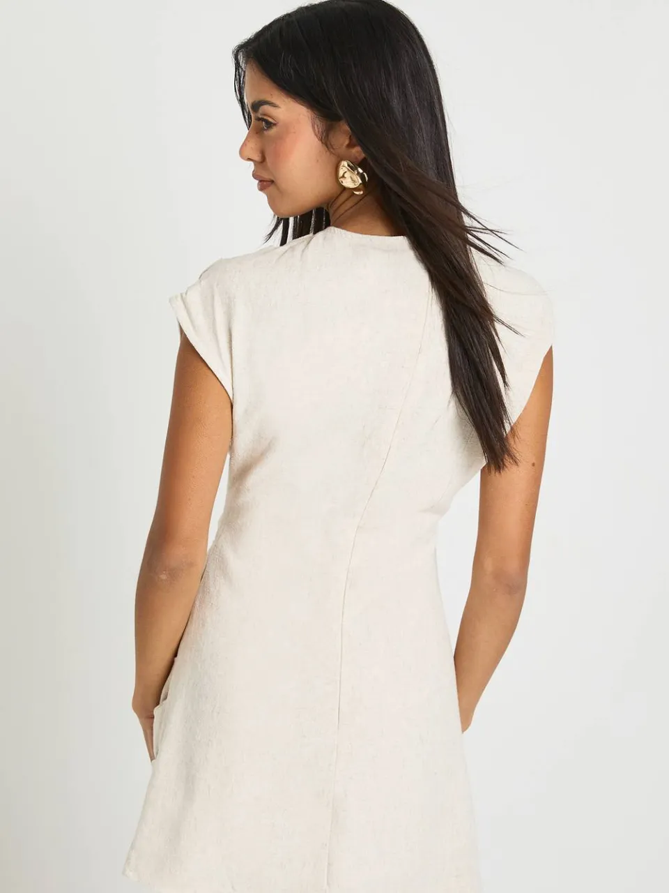 boohoo Dames Linnen Look Drapeer Geruched Mini Jurk natural, foto 3