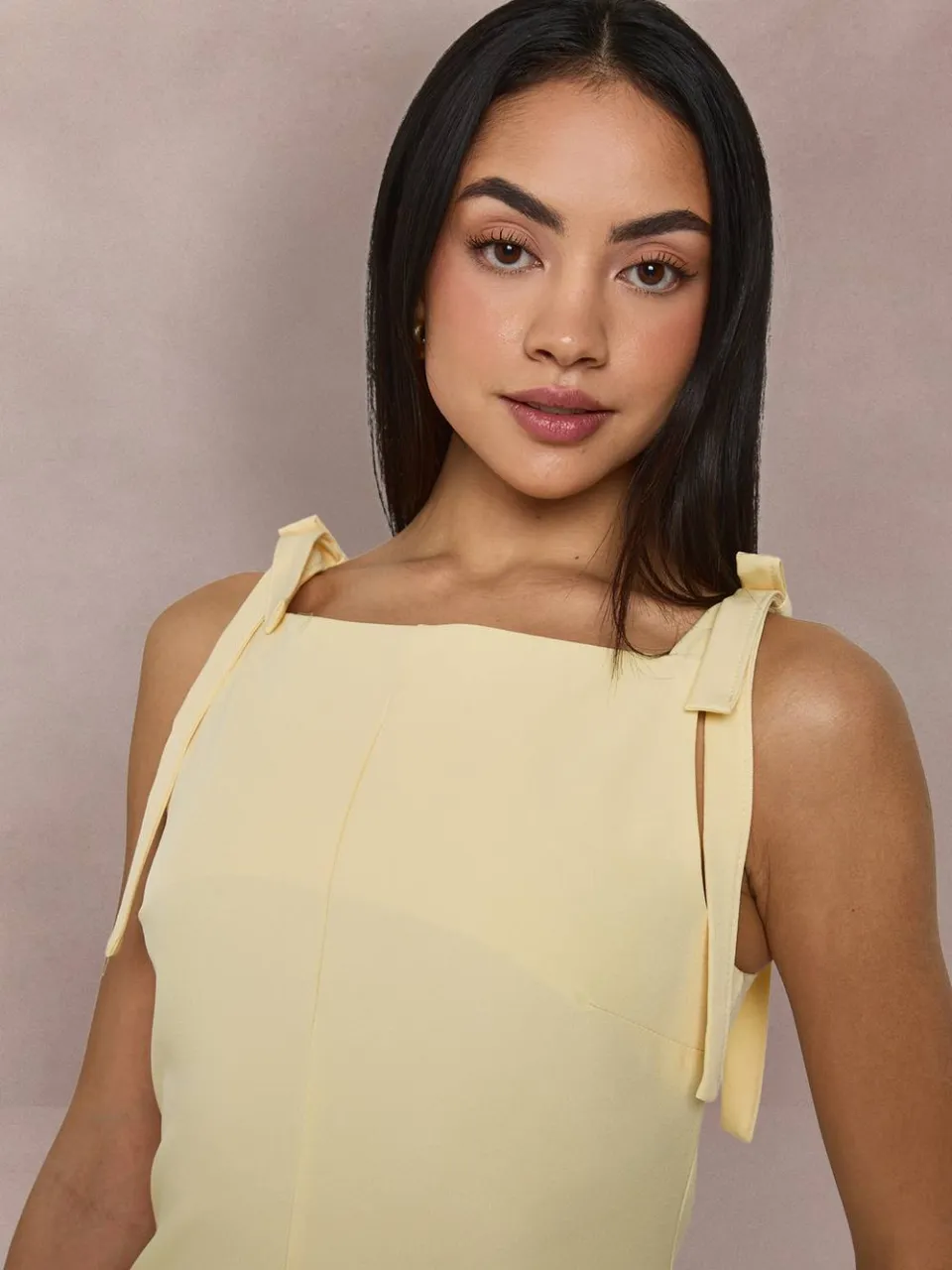 boohoo Dames Getailleerde Mini-jurk Met Strikdetail citroen, foto 4