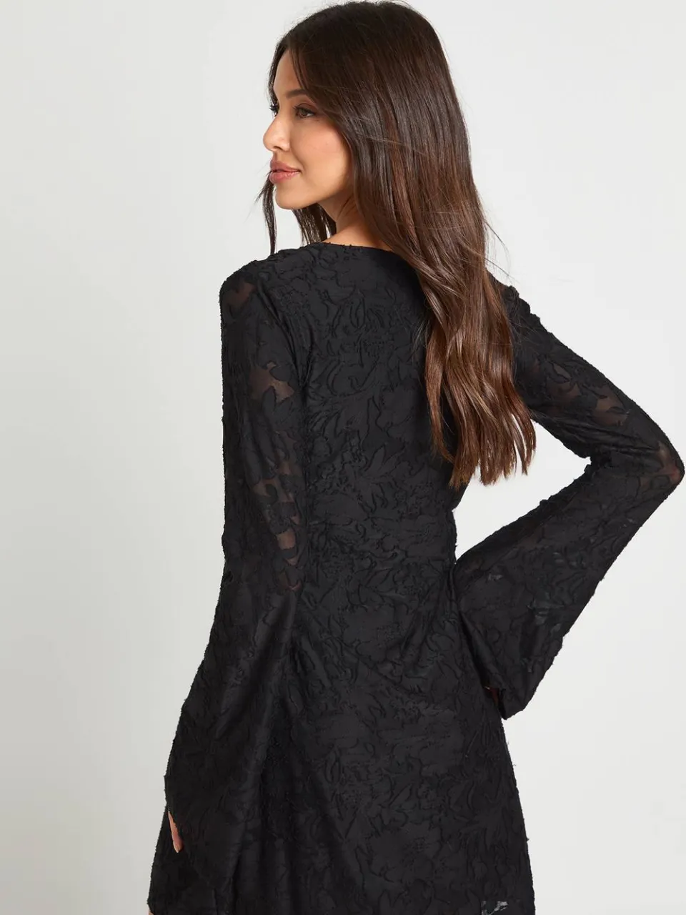 boohoo Dames Burnout Bloemen Wijdmouw Shift Jurk zwart, foto 3