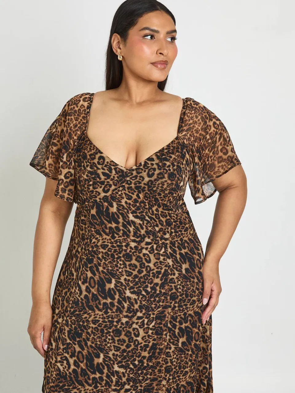 boohoo Dames Plus Maat Luipaardprint Chiffon Pofmouw Ruches Maxi Jurk, foto 3
