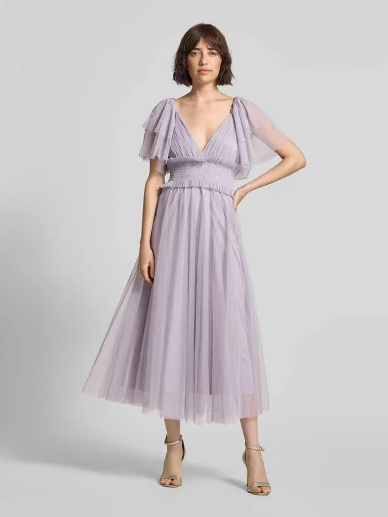 Lace & Beads midi-jurk met smokdetail en V-hals Lila