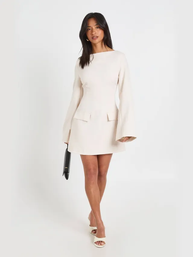boohoo Dames Petite Mini Jurk Met Lange Mouwen, Slash Hals En Gestructureerde Pasvorm Ecru