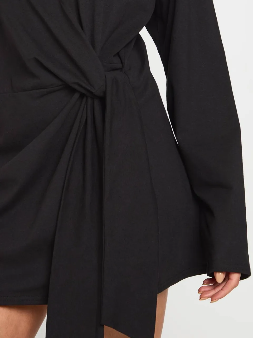 boohoo Dames Mini-jurk met lange mouwen en een strikknoop op de taille zwart, foto 4