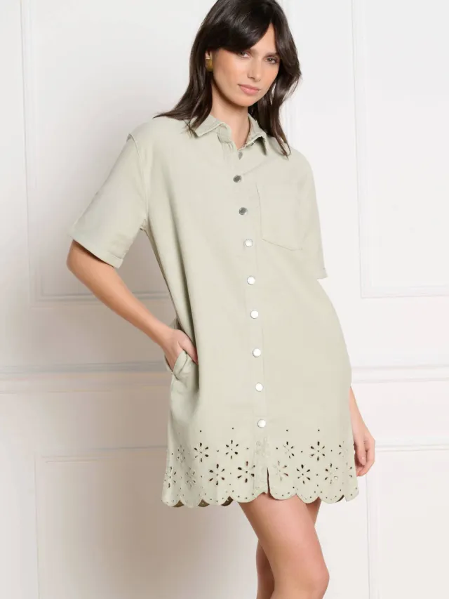 LOLALIZA blousejurk broderie lichtgroen