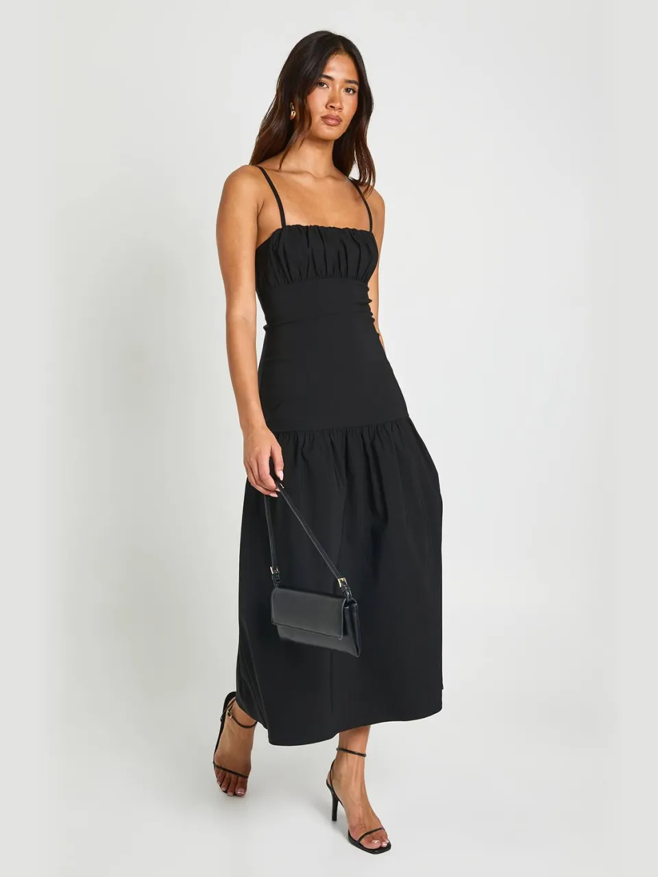 boohoo Dames Bengaline Jurk Met Geplooid Buste Detail En Verlaagde Taille In Midaxi Lengte zwart, foto 2