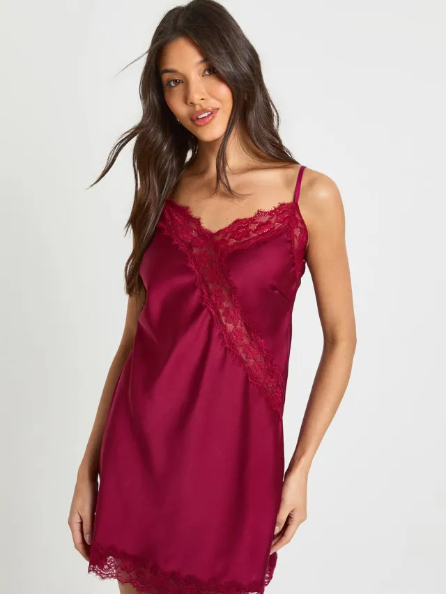 boohoo Dames Satijn & Kant mini slipjurk Merlot