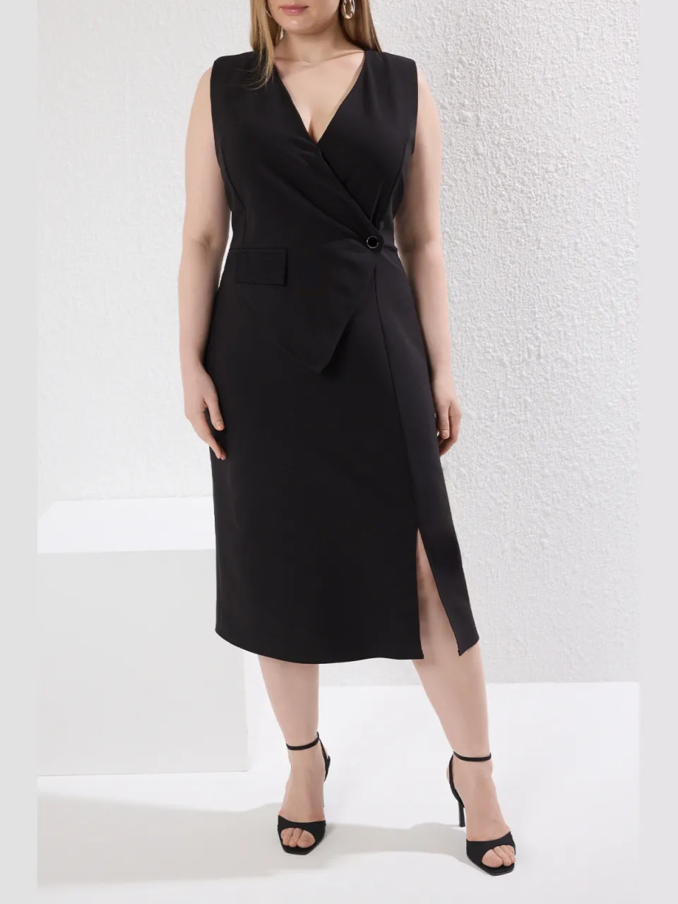 Trendyol Curve Dames Zwart Effen Midi Mouwloos Zakelijk Blazer Jurk Grote maten Jurk, foto 2